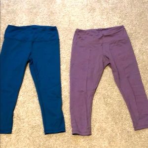 90 Degree by Reflex capris- 2 pair